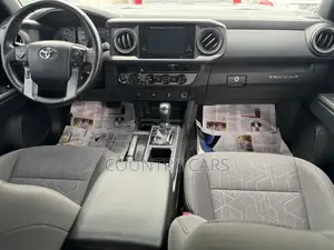 Toyota Tacoma 4dr Double Cab 2016