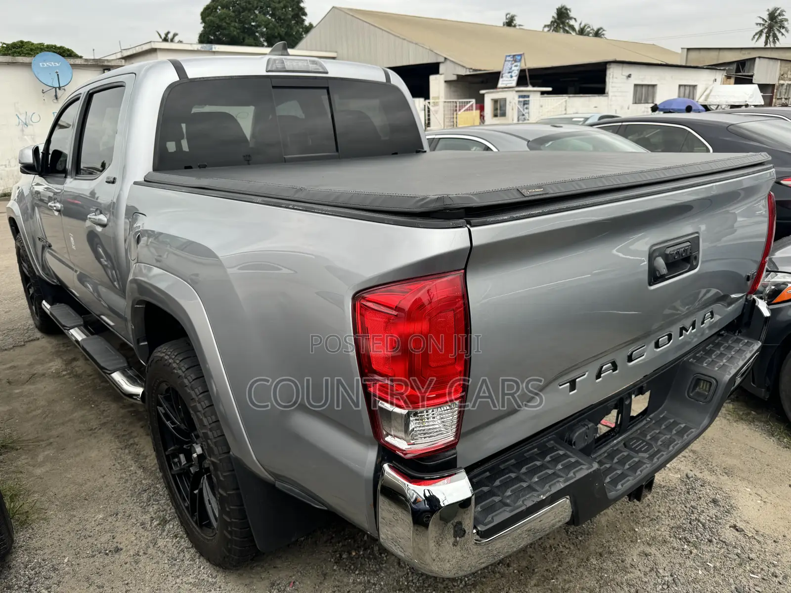 Toyota Tacoma 2020 Silver