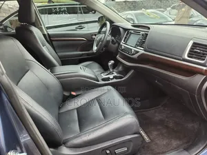 Toyota Highlander 2015 Blue