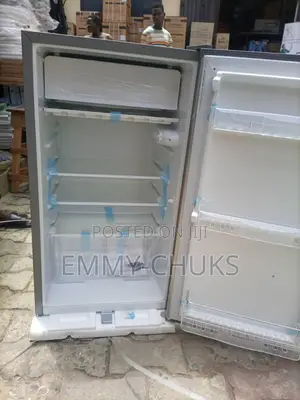 Single Door Table Top Refrigerator