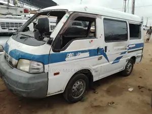 Photo - Nissan Vanette 2009 White