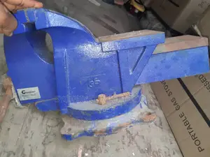 Bench Vice-8"