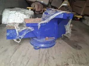 Bench Vice-8"