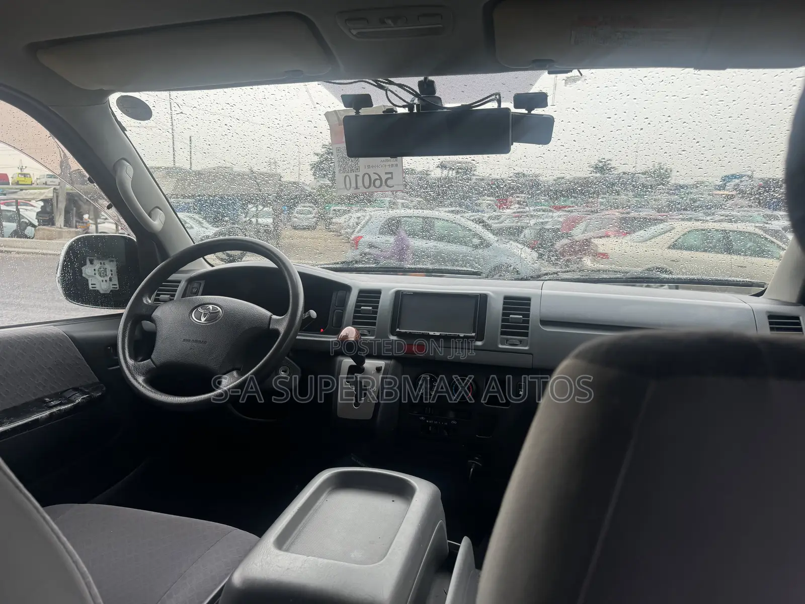 Toyota HiAce 2011 Black