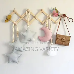 Wooden Extendable Wall Hangers for Wigs Bag Small Size