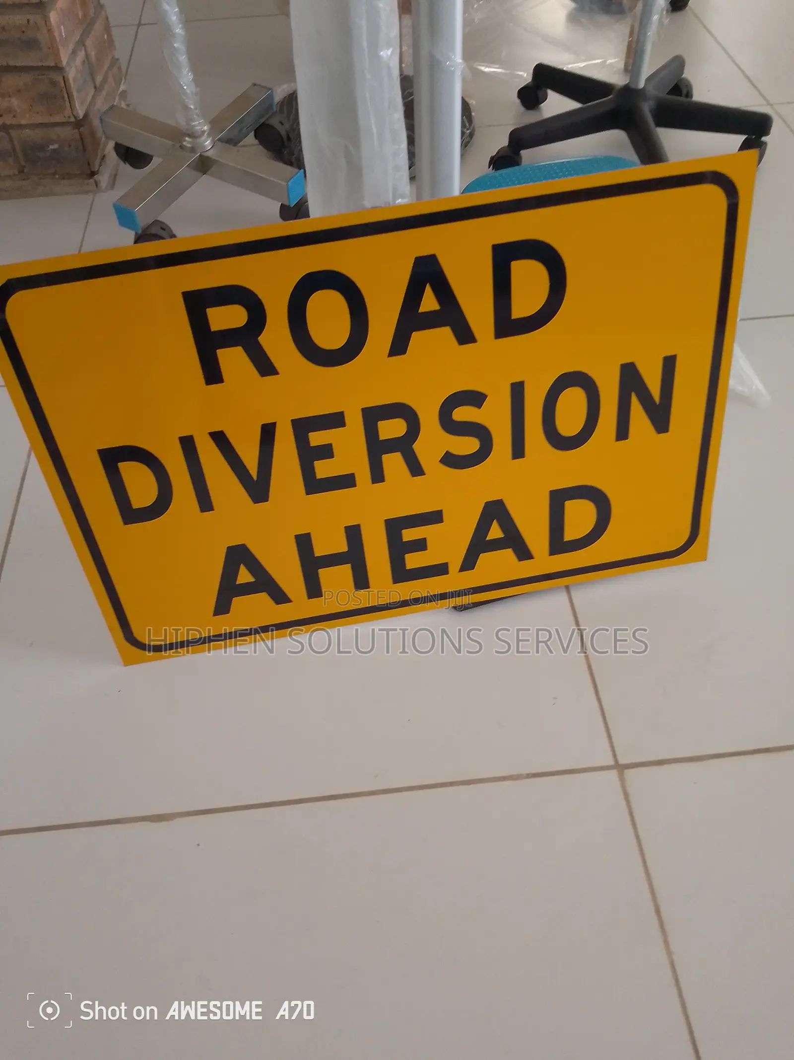 Traffic Signs - Diversion Right Arrow