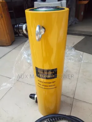 Hydraulic Jack With Pump