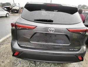 Toyota Highlander XLE AWD 2020 Gray