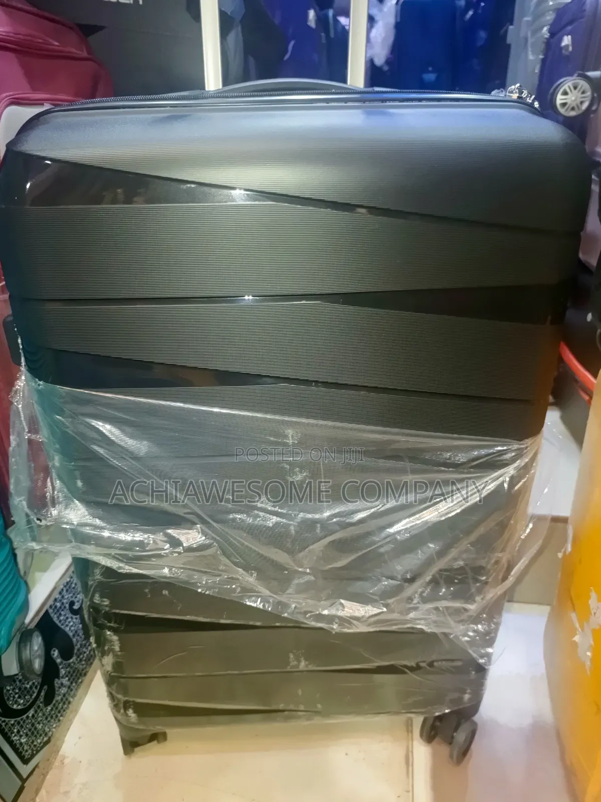 Unbreakable Rubber Box 24"