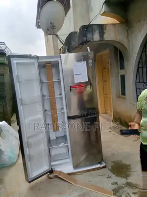 Classic LG Side-by-Side Freezing 649ltr Refrigerator