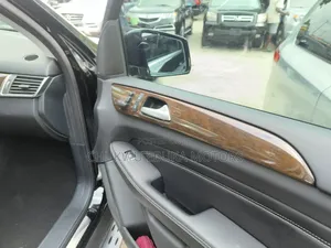 Mercedes-Benz M Class 2015 Black