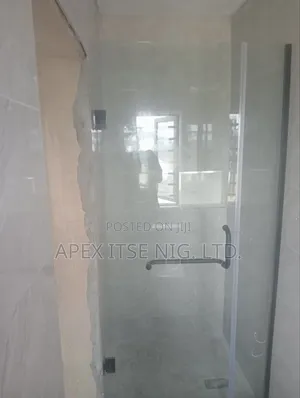 Ideal Shower Cubicle Black Handle