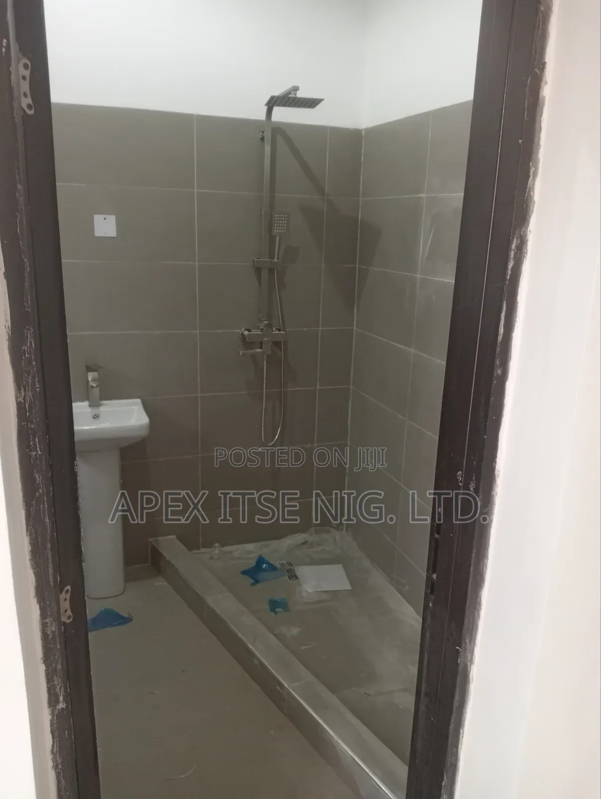 Before/After Installation Glass Cubicle