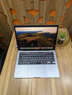 Laptop Apple MacBook Pro 2020 16GB Intel Core I5 SSD 512GB