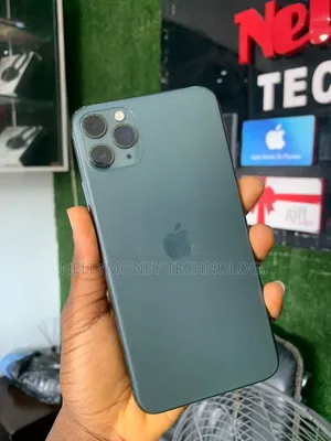 Apple iPhone 11 Pro Max 64 GB Green
