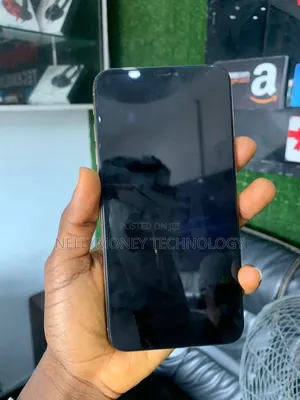 Apple iPhone 11 Pro Max 64 GB Green