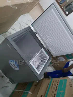 Kitchen Friendly Aeon Chest Freezer 150 Litre