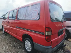 Toyota HiAce 2002 Red