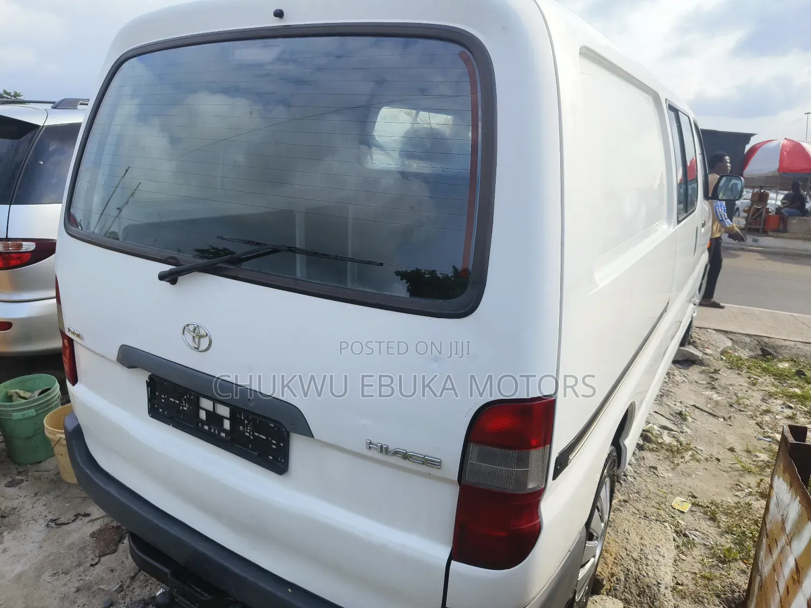 Toyota HiAce 2002 White