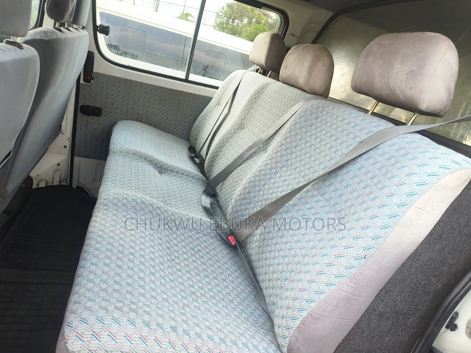Toyota HiAce 2002 White