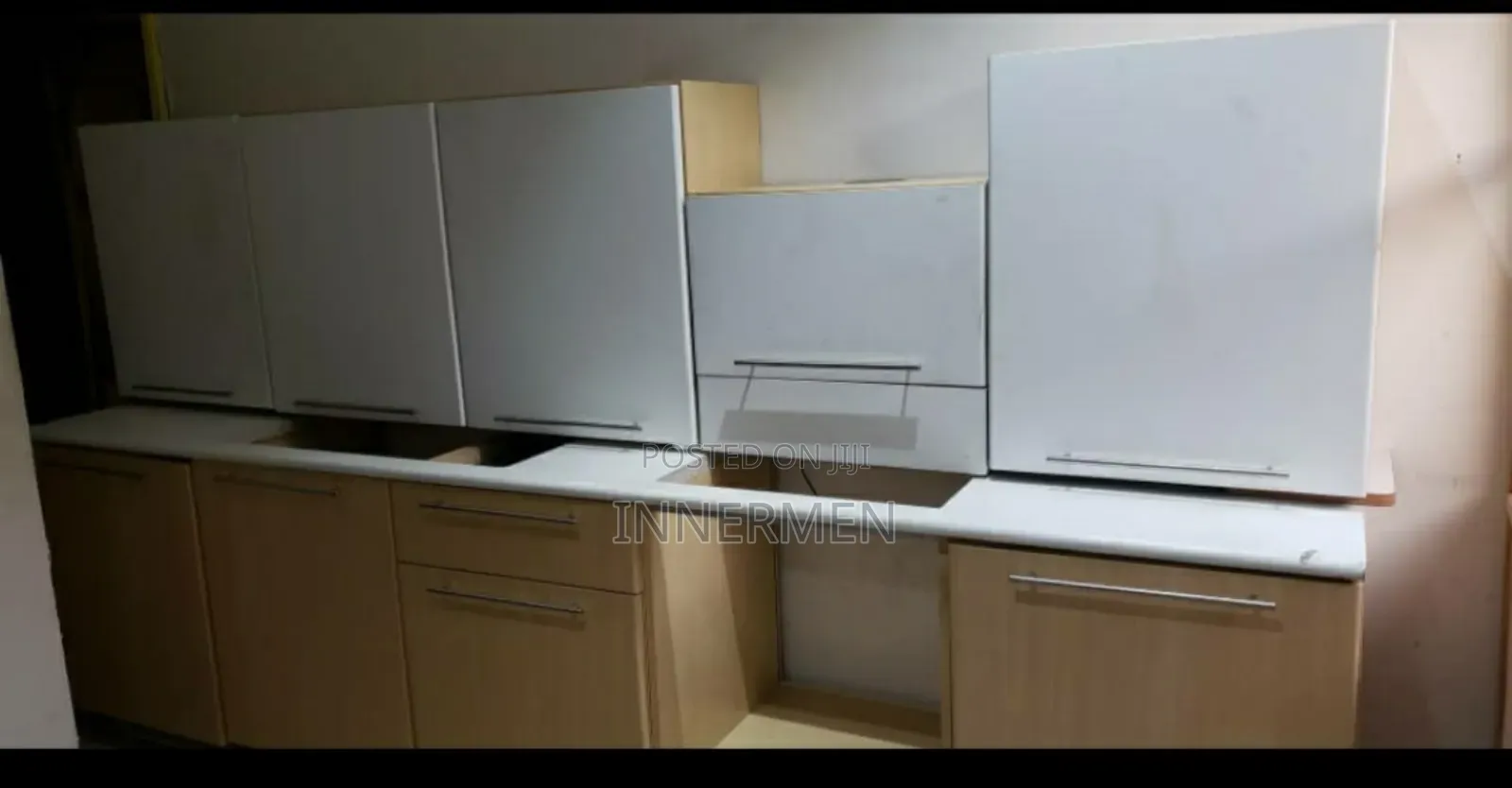 Italian Linear Kitchen Cabinet