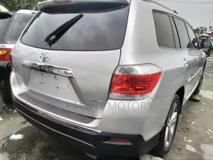 Toyota Highlander 2013 Silver