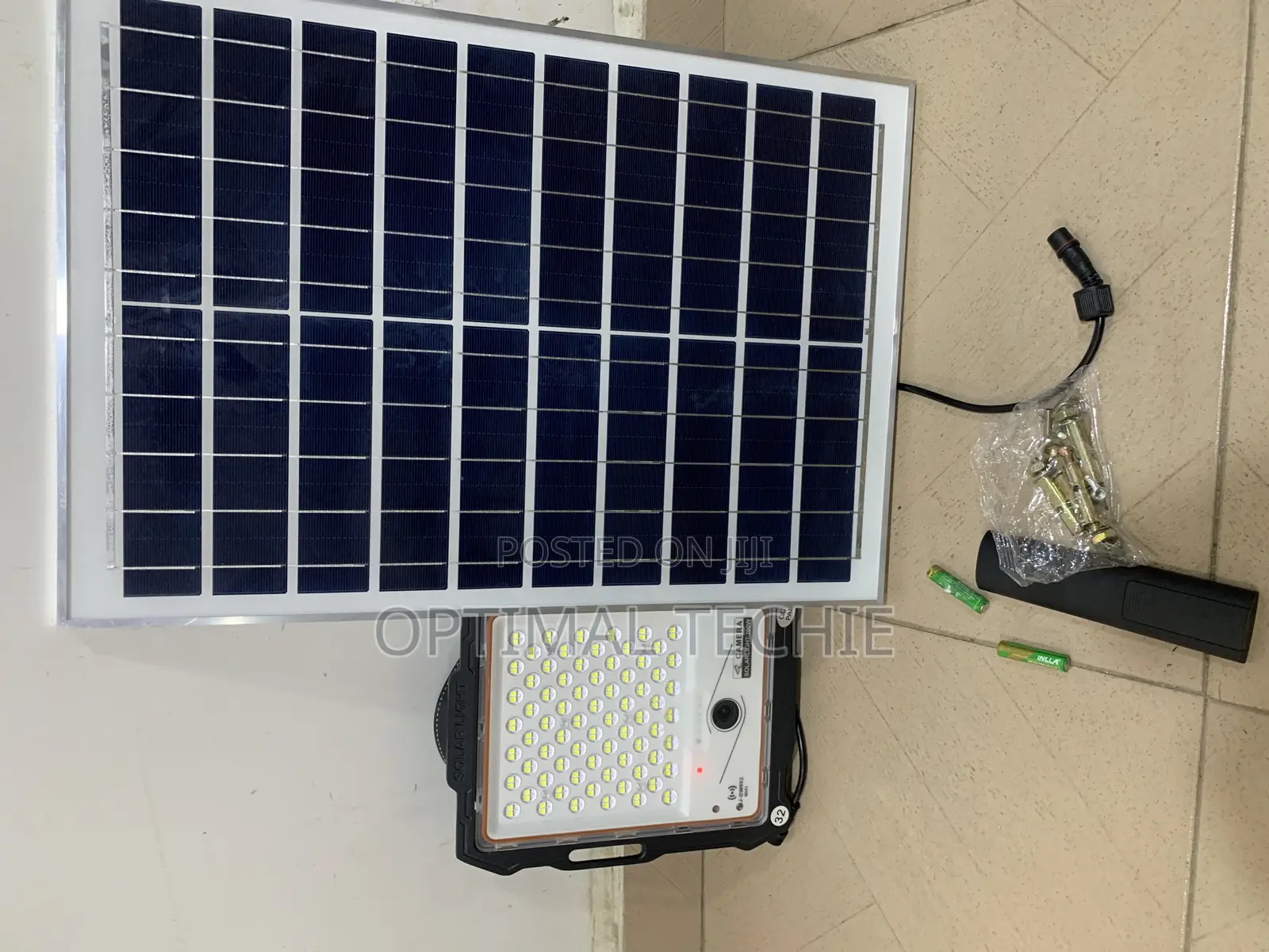200W Solar Street Light + CCTV Camera