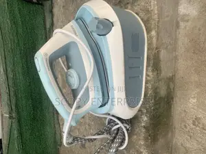 Philip Industrial Steam Iron for Laundry and Fashion