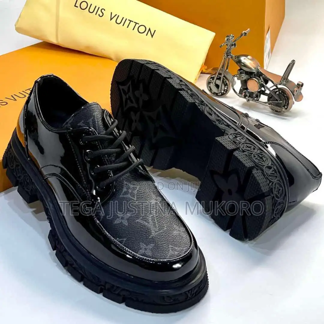 Louis Vuitton Men's Flat Shoes