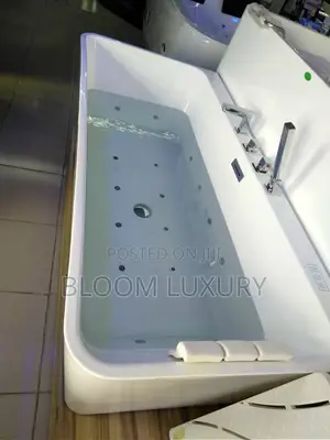 Jacuzzi Massage Bathtub
