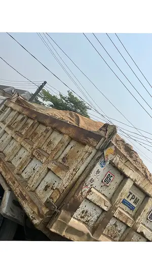 30 Tons / China Truck Load of Sharp Sand