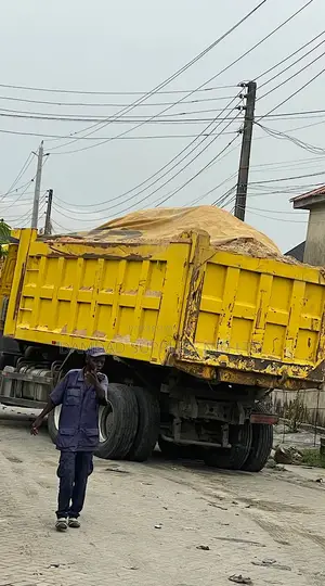Full 30 Tons Load of Plastering Sand