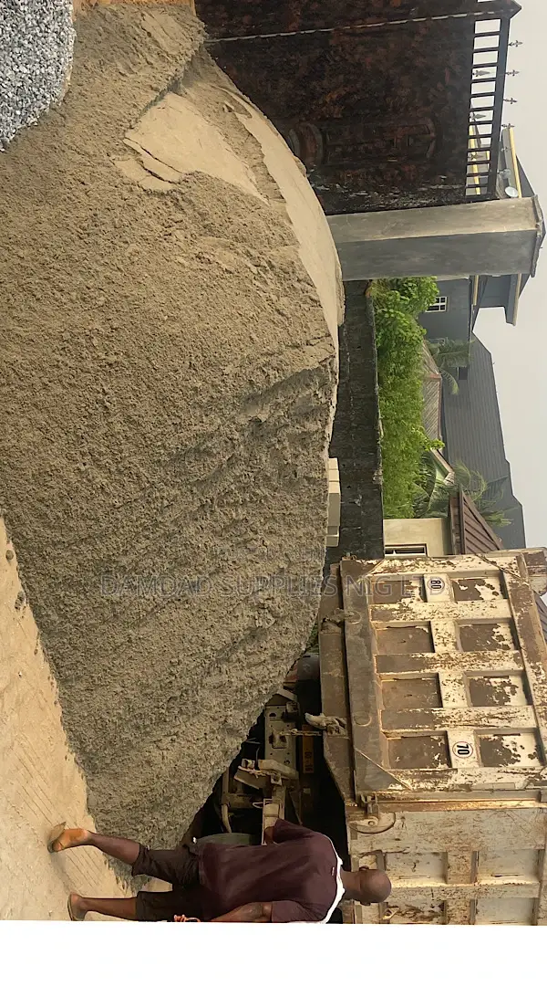 30 Tons Sharp Sand