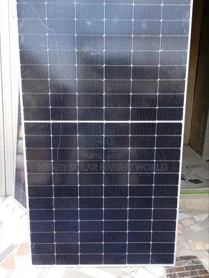 570w Solar Panel