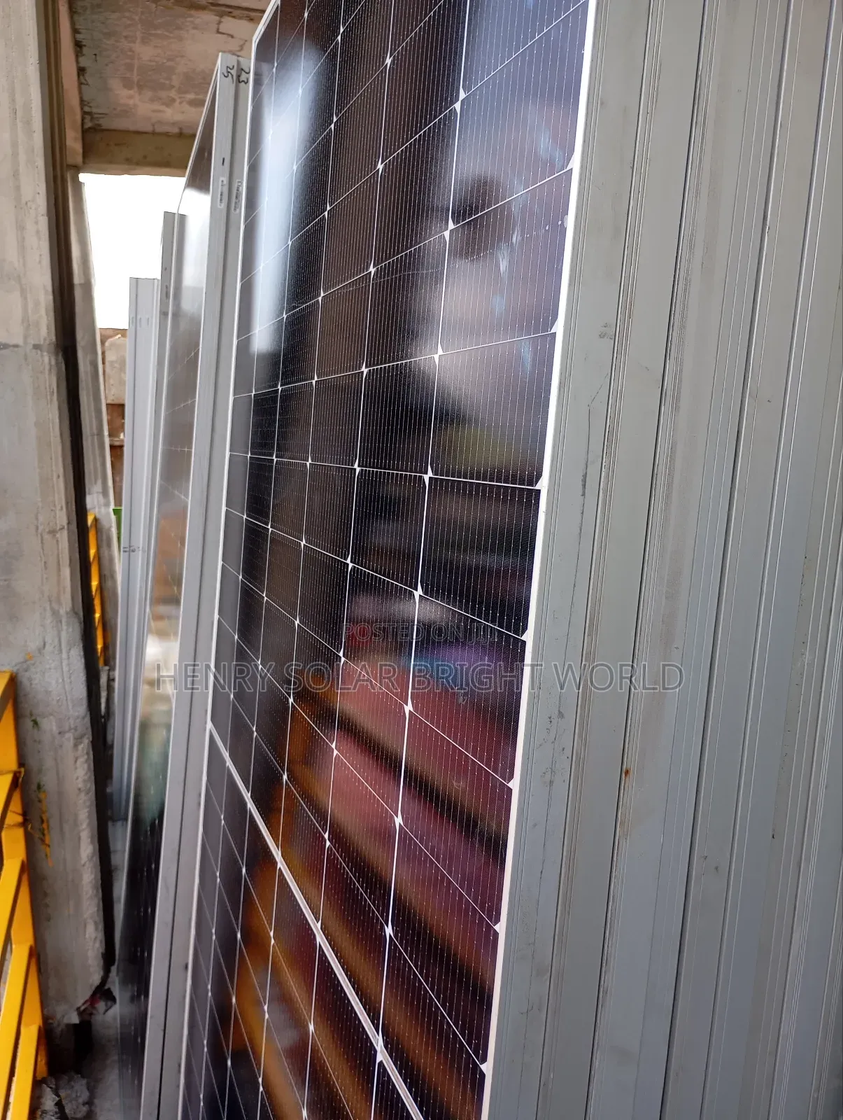 570w Solar Panel