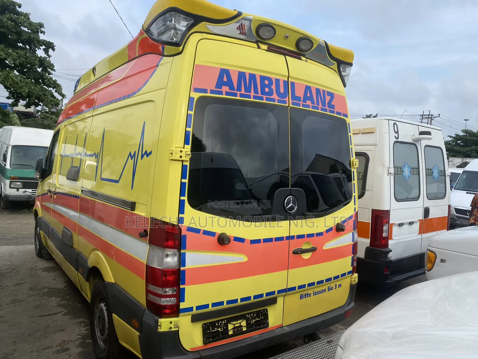 Mercedes-Benz Sprinter 2009 Yellow