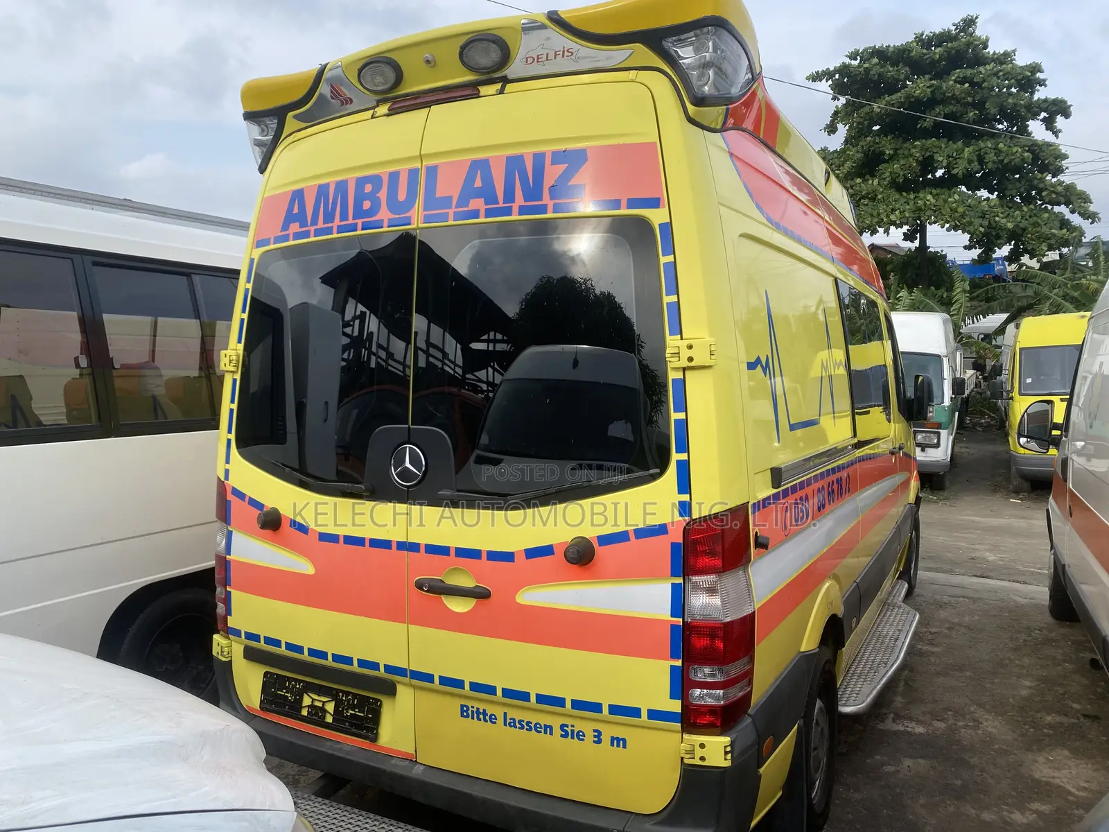 Mercedes-Benz Sprinter 2009 Yellow
