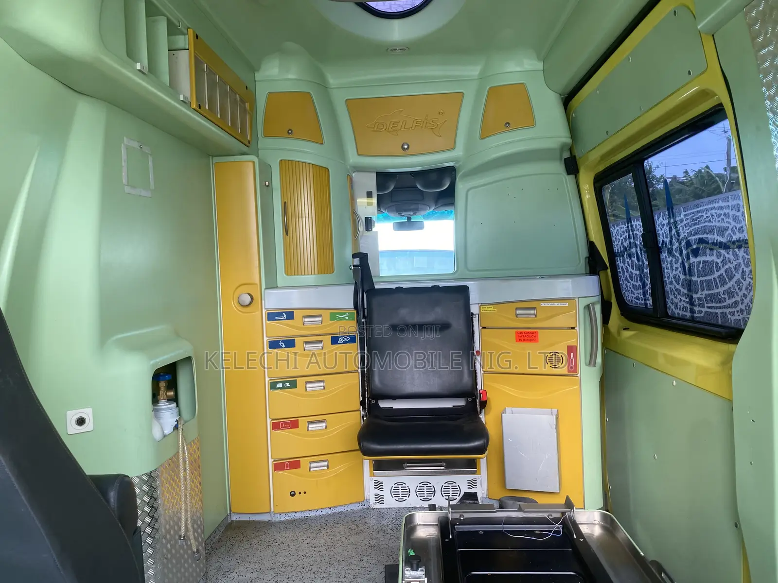 Mercedes-Benz Sprinter 2009 Yellow