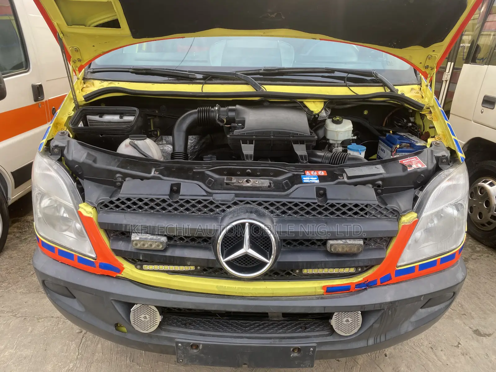 Mercedes-Benz Sprinter 2009 Yellow
