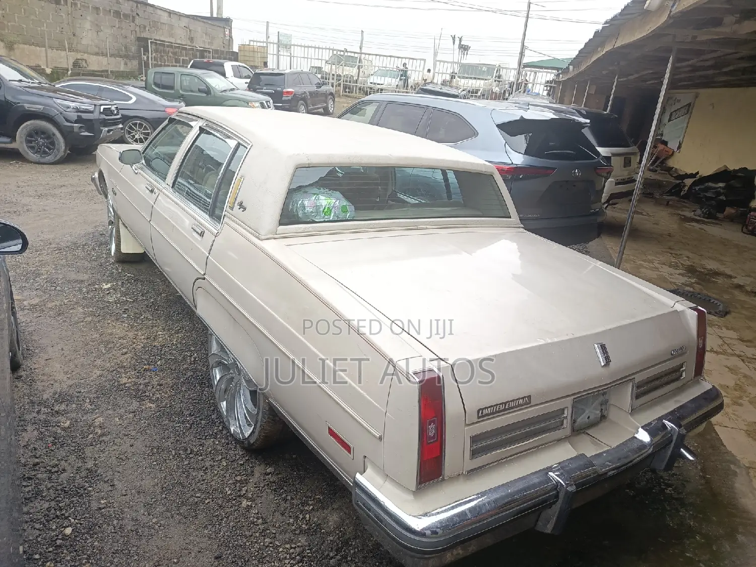 Oldsmobile 66 2006 Gold