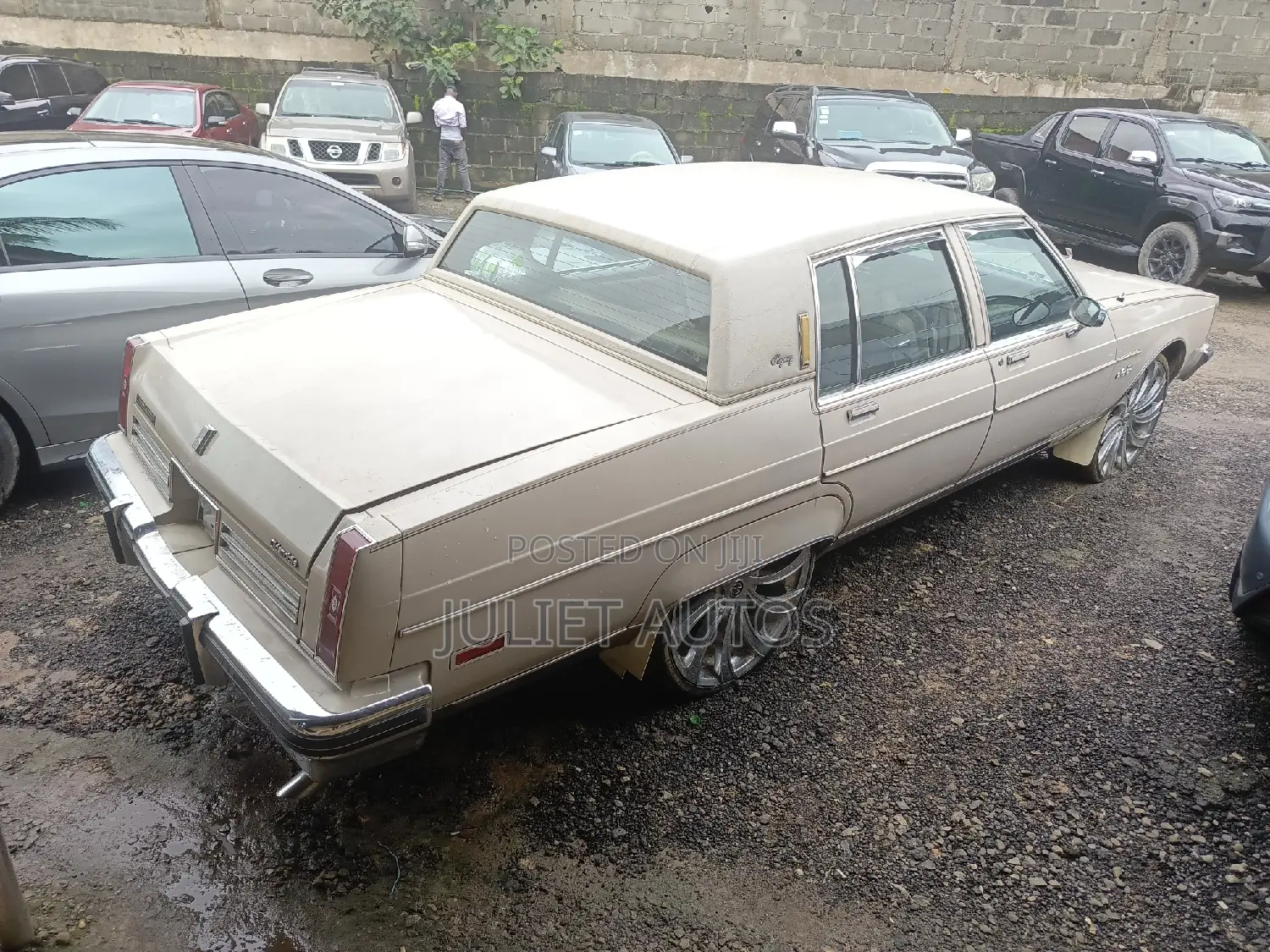 Oldsmobile 66 2006 Gold