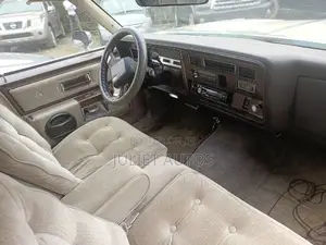 Oldsmobile 66 2006 Gold