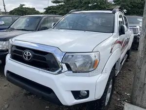 Toyota Tacoma 2015 White
