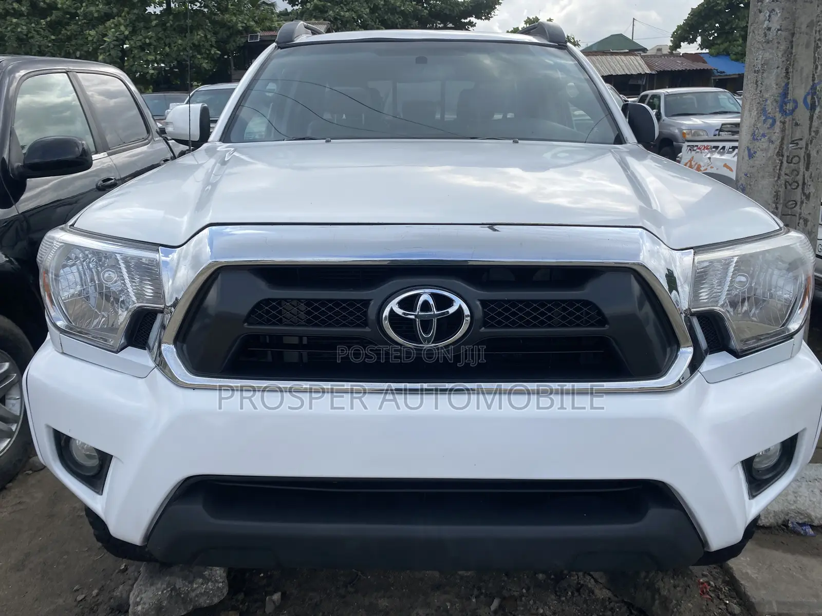 Toyota Tacoma 2015 White