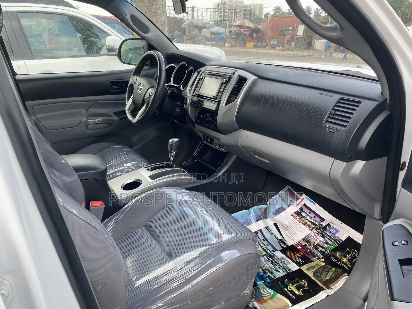 Toyota Tacoma 2015 White