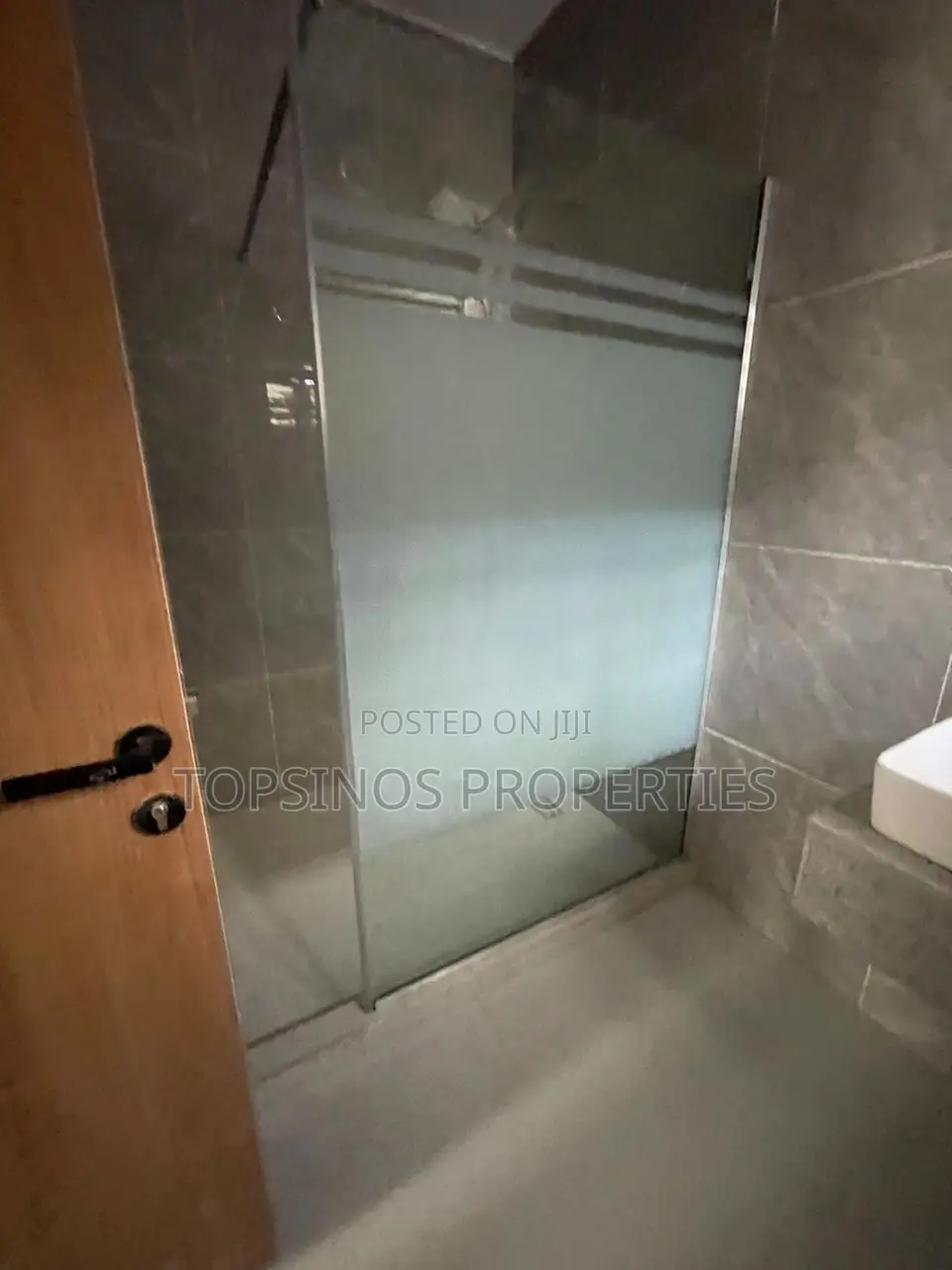 3bdrm Duplex in Dawaki for rent
