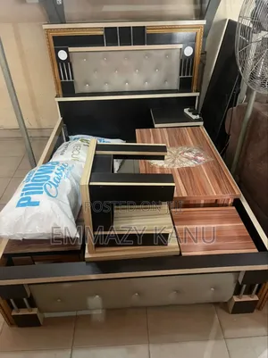41⁄2by6 Bedframe With One Side Drawer