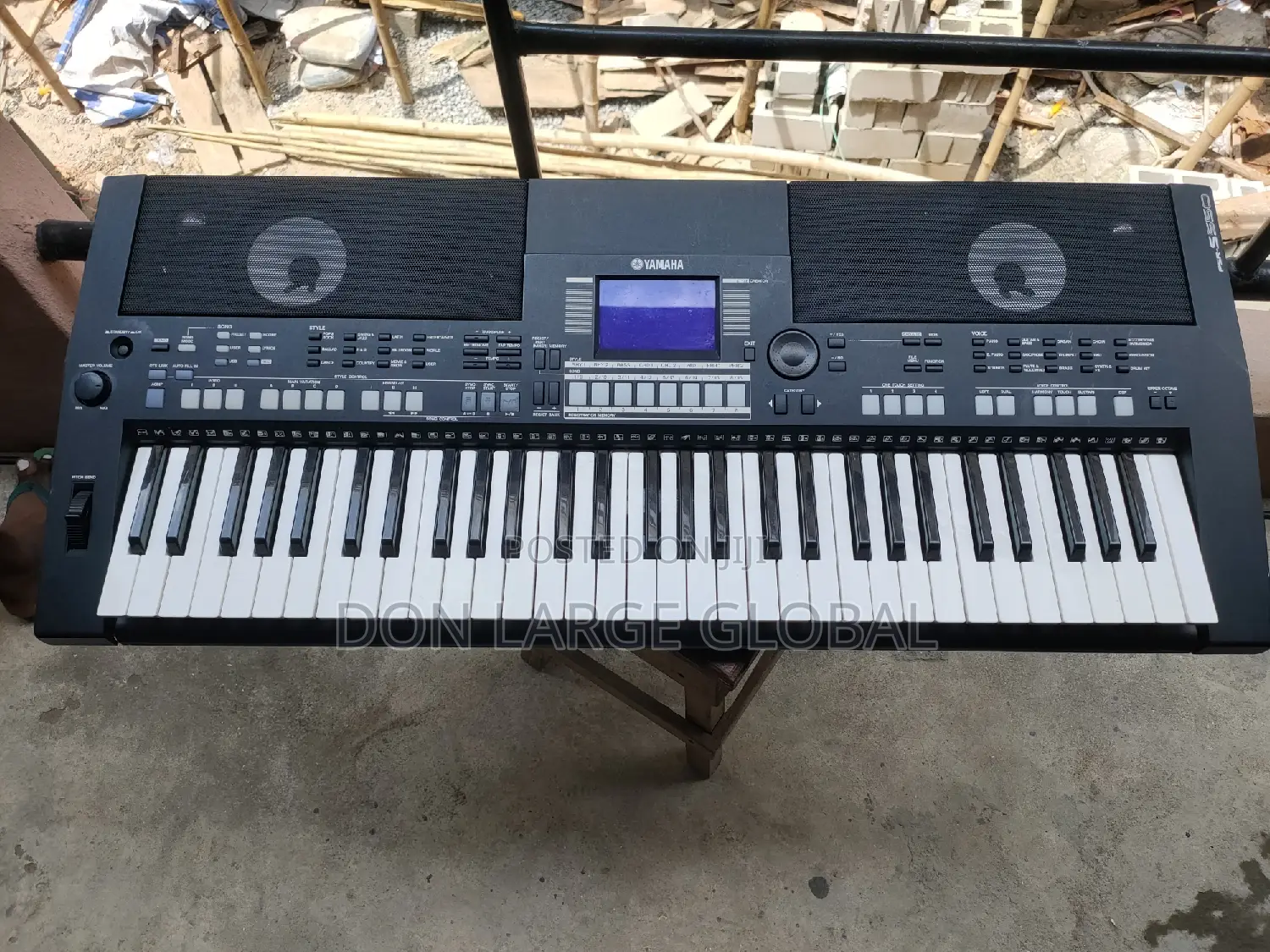 Yamaha PSR-S550 Keyboard