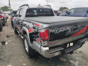 Toyota Tacoma Limited 2018 Silver