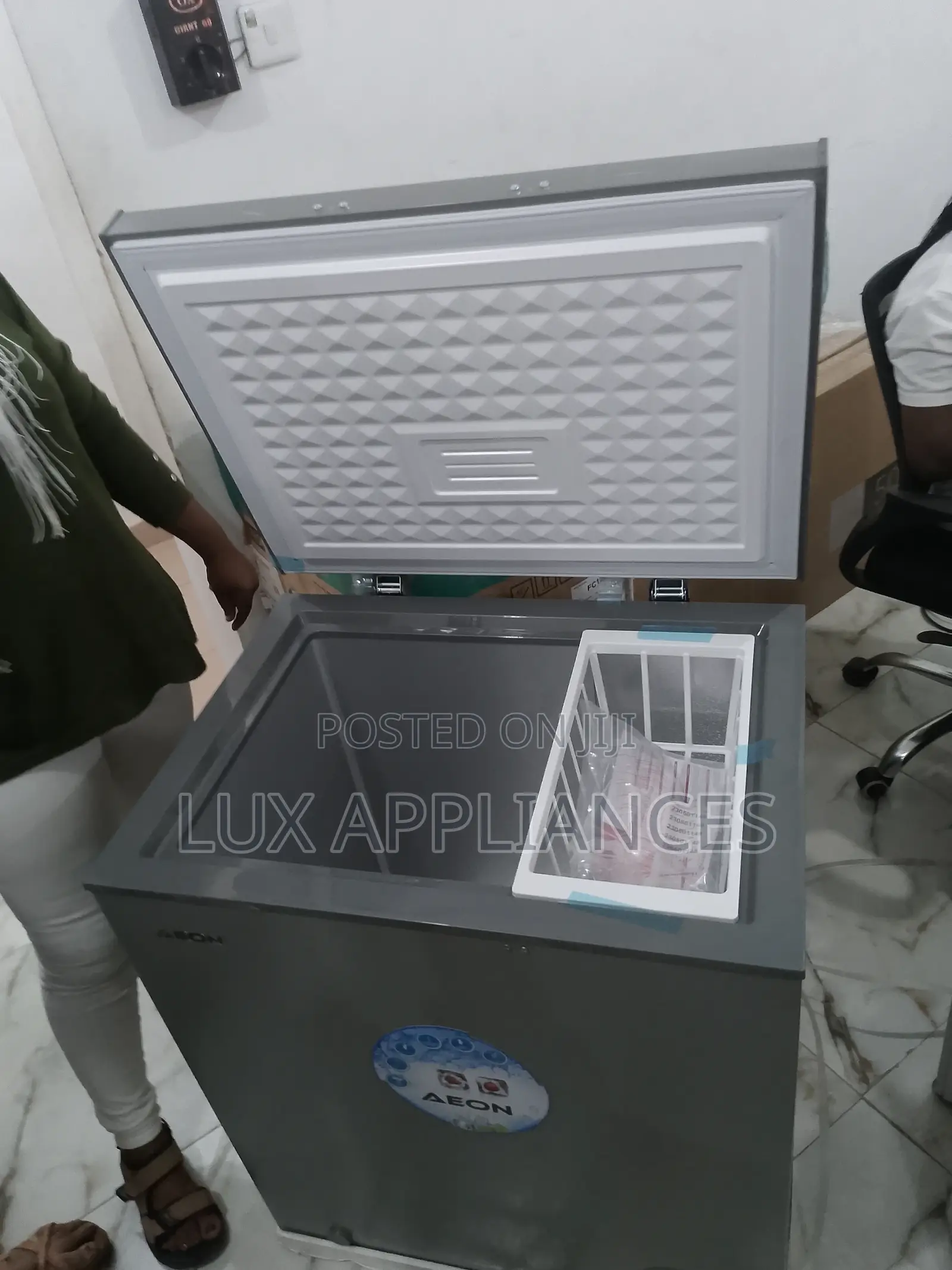 Top Chest Aeon Freezer